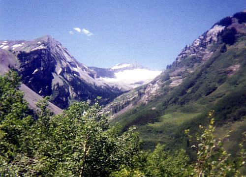 View of Snowmass Mountain&rsquo;s northeast face from the Bear Creek / Snowmass Creek junction